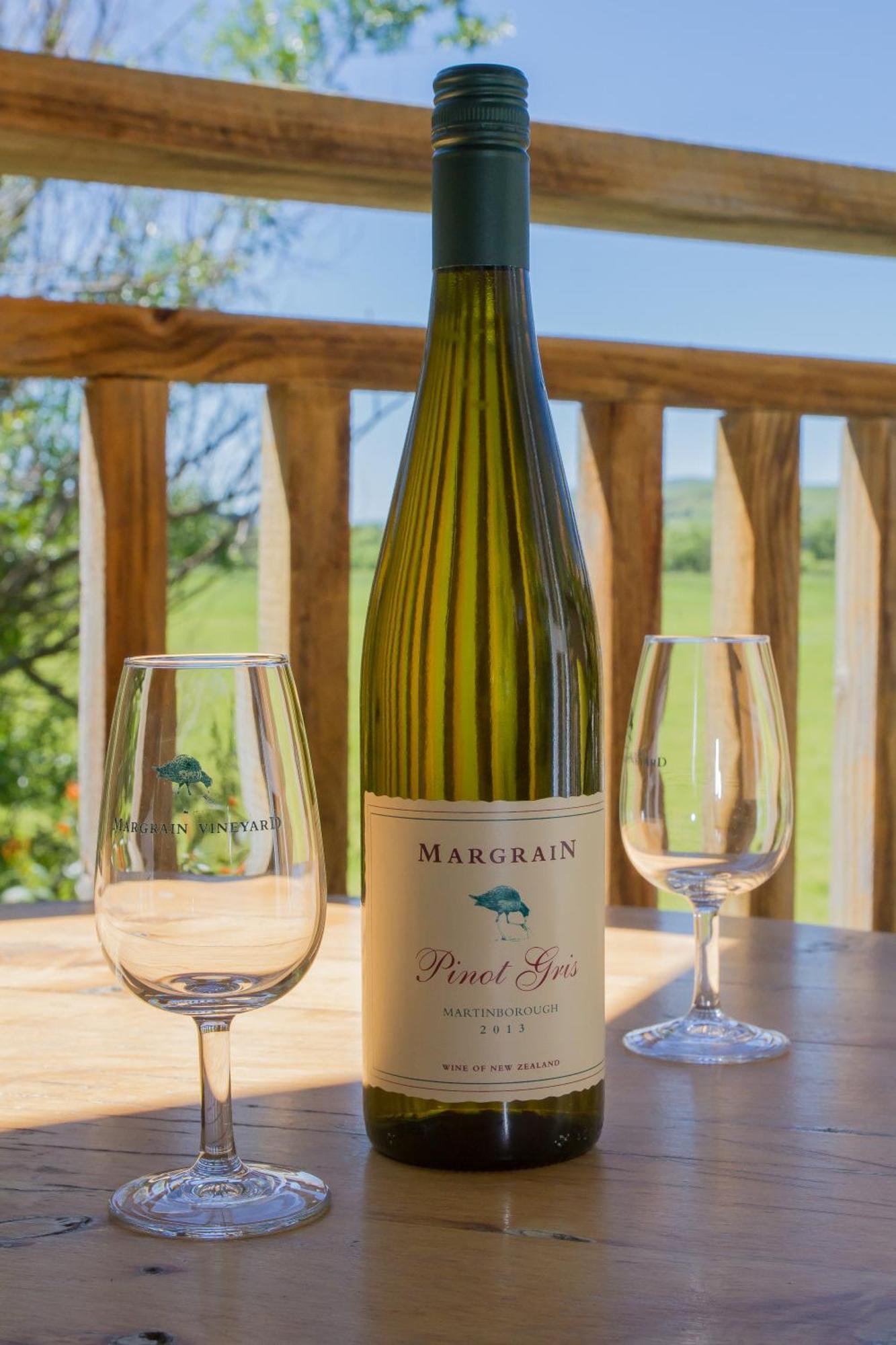 Margrain Vineyard Villas Martinborough Exteriör bild