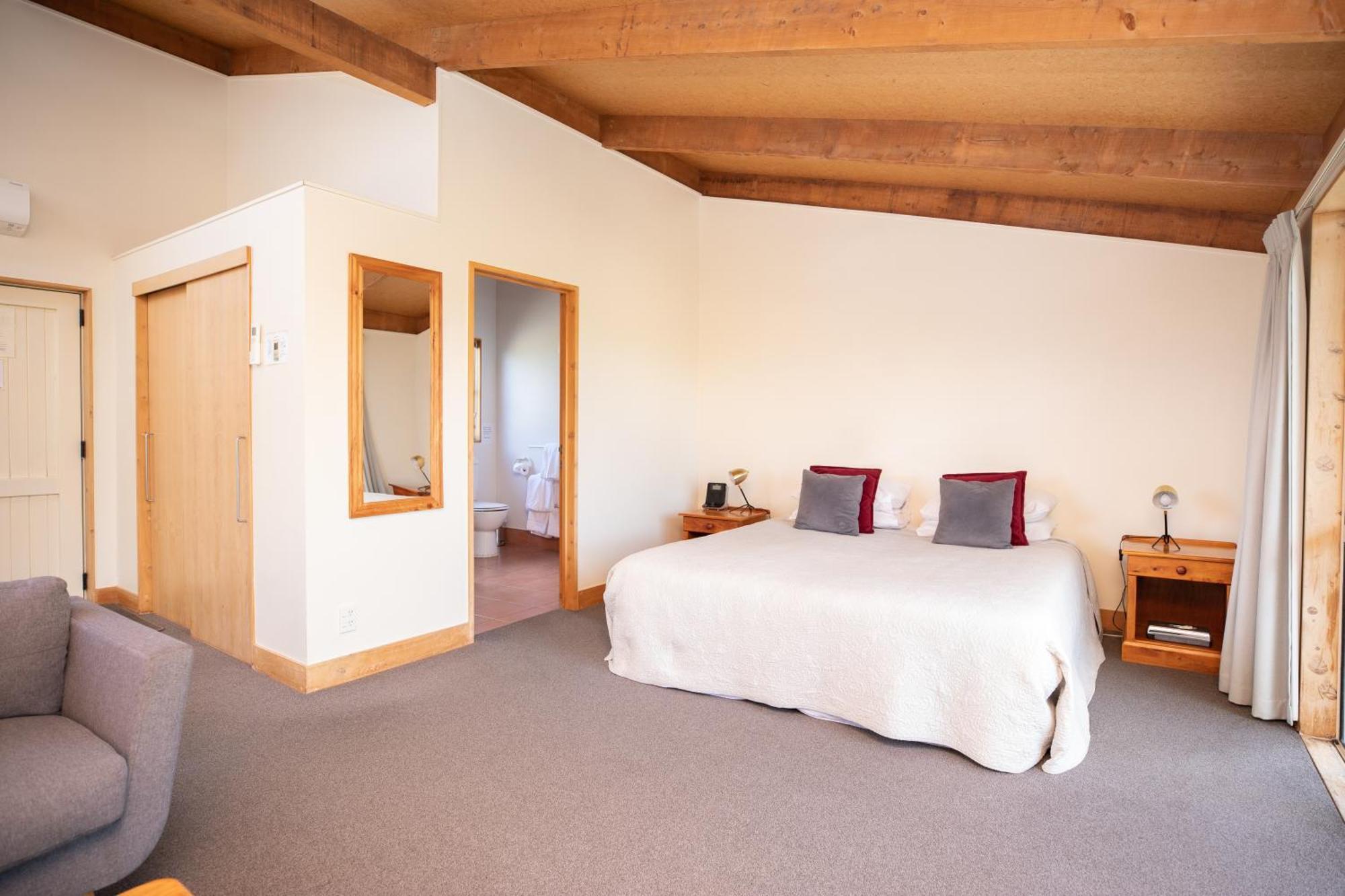 Margrain Vineyard Villas Martinborough Exteriör bild
