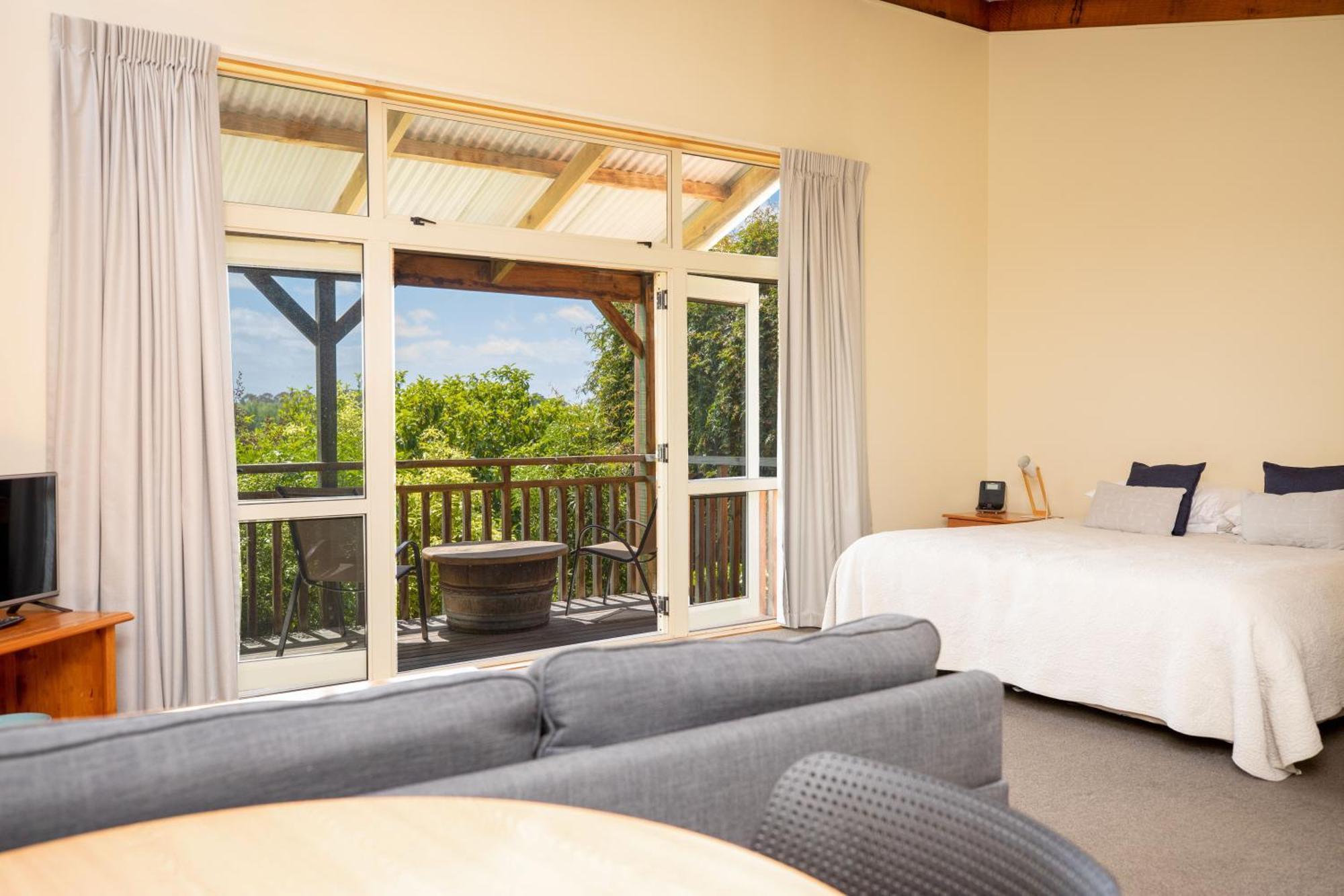 Margrain Vineyard Villas Martinborough Exteriör bild