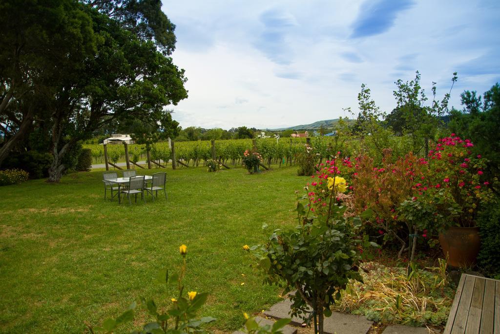 Margrain Vineyard Villas Martinborough Exteriör bild